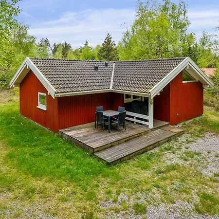 Niglaes - 700m From The Sea By Interhome Feriehus